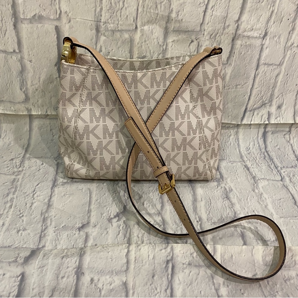 Michael Kors Large Vanilla Signature Logo Bag